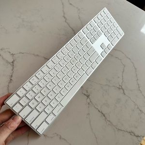 Apple Magic Keyboard